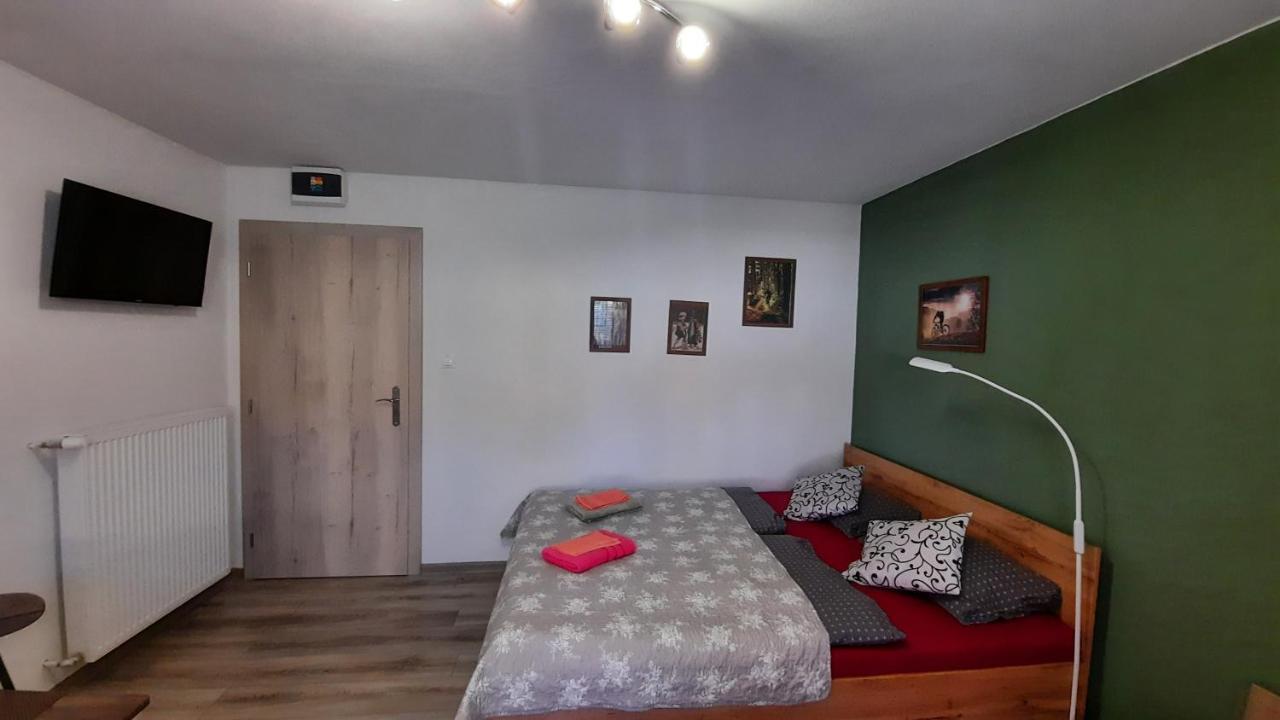 Bike Apartments 1 Hodruša المظهر الخارجي الصورة